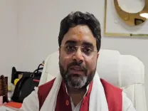 काशी विश्वनाथ मंदिर: काशीवासियों को अब पूरे दिन मिलेगा काशी द्वार से विशेष प्रवेश, CM योगी ने दी मंजूरी