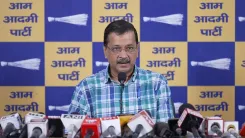 Kejriwal Questions Petrol Price as Crude Falls to $70/Barrel