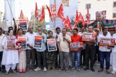 CPI(M) rally for Vijayan, daughter draws thin crowd in Kozhikode stronghold