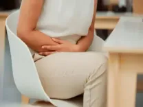 खाने के बाद पेट फूलना देता है इन परेशानियों का संकेत, ये देसी नुस्खे दिलाएंगे आराम