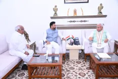 Khattar Meets Ram Mohan Naidu on Vizag Metro Project