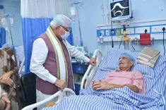Khattar Visits Senior BJP Leader Shashipal Mehta in Karnal