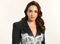 How Did Kiara Advani React to Dharmendra's Passing?