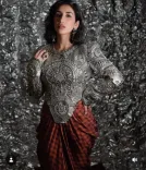 क्या पारुल गुलाटी का बॉलीवुड डेब्यू 'किस किसको प्यार करूं 2' से हुआ है?