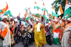 Kishan Reddy leads Tiranga Yatra across Hyderabad's Tank Bund