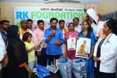 Kishan Reddy visits Secunderabad medical camp, hands out free medicines