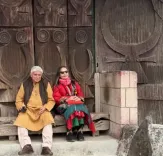 कोहिमा यात्रा पर शबाना आजमी ने साझा की जावेद अख्तर के साथ अद्भुत तस्वीर