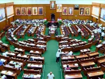 Did the K'taka government acknowledge the Gruha Laxmi dues lapse?