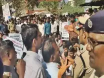K'taka: Police detain 35 job aspirants during protest over 2 lakh vacant posts