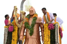 KTR pays tribute to Konda Lakshman Bapuji on his birth anniversary