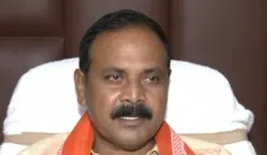 नेपाल बाढ़ के बाद बिहार की नदियों में अनजान मछलियाँ, मंत्री नंदकिशोर राम की सेवन न करने की अपील