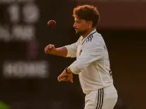 Gambhir tells Kuldeep: Bowl your spell, don't chase wickets