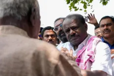 Kumaraswamy targets Shivakumar over NICE Road land, ₹2,000 crore Shobha complex