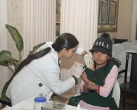 क्या पीरियड्स के दौरान एचपीवी वैक्सीन लगवाना सुरक्षित है? जानें