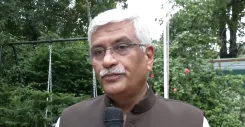 स्वतंत्रता दिवस समारोह से राहुल गांधी और खड़गे की अनुपस्थिति पर शेखावत बोले — 'लोकतांत्रिक परंपराओं में आस्था ज़रूरी'
