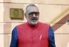 लालू यादव ने की वंशवाद की राजनीति, तेजस्वी कर रहे मजहबी सियासत : गिरिराज सिंह 