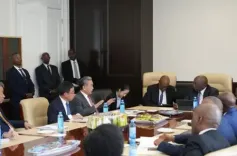 लेसोथो के प्रधानमंत्री ने वांग यी से मुलाकात की