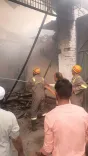 लोनी के आर्य नगर इंडस्ट्रियल एरिया में फैक्ट्री में आग की घटना, दमकल की तत्परता से टला बड़ा संकट