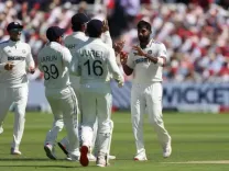 लॉर्ड्स टेस्ट : बुमराह के दिए झटकों से संभला इंग्लैंड, लंच तक 7 विकेट पर बनाए 353 रन 