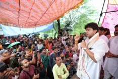 मध्य प्रदेश: गुना में बाढ़ से हाहाकार, ज्योतिरादित्य सिंधिया ने हालात का लिया जायजा