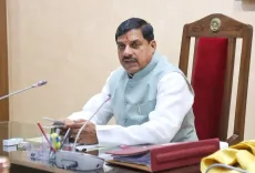छिंदवाड़ा में बस-ट्रक टक्कर में 10 की मौत, सीएम मोहन यादव ने मुआवजे का ऐलान किया