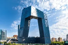 क्या अमेरिका मध्य-पूर्व के युद्ध में फंसता जा रहा है?