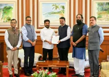 Fadnavis backs Telangana on Thummidihetty project, orders joint review