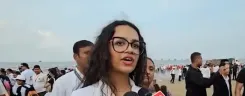 Amruta, Divija Fadnavis join Juhu beach clean-up after Ganesh Visarjan 2026