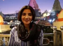 महाकाल की भक्ति में लीन हुईं कनिका मान, दर्शन के अनुभव को बताया 'दिव्य'