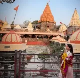 भूमि पेडनेकर पहुँचीं उज्जैन के महाकालेश्वर, इंस्टाग्राम पर बोलीं — 'शिव के चरणों में खुद को समर्पित किया'