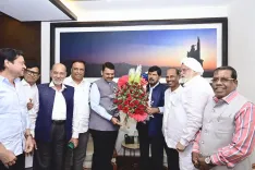 क्या रामदास आठवले ने सीएम फडणवीस को बीएमसी चुनावों में जीत पर बधाई दी?