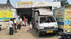 लातूर में कुरियर उतारते वक्त टेम्पो में धमाका, एक घायल; राजस्थान के जैसलमेर में भी विस्फोट