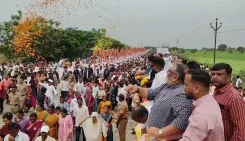 गजानन महाराज की पालकी खामगांव से शेगांव रवाना, लाखों वारकरियों ने 'गण गण गणात बोते' से गुंजाया मार्ग