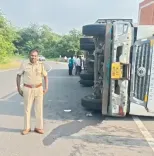 कसारा घाट हादसा: पलटे कंटेनर के नीचे दबे मिले पति-पत्नी के शव, मुंबई-नाशिक हाईवे पर दर्दनाक मौत