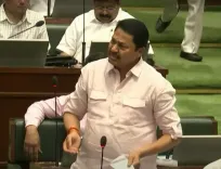 महाराष्ट्र विधानसभा में हनीट्रैप मामला गरमाया: कार्रवाई की मांग पर विपक्ष का वॉकआउट