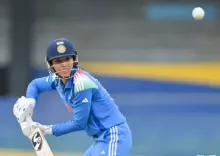 महिला विश्व कप: विश्व रिकॉर्ड बनाने से चूक गईं स्मृति मंधाना, 12 रन से पीछे रह गईं 