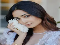 क्या मैं मुक्का मारूं या किस करूं? एक्ट्रेस त्रिधा चौधरी ने कपिल शर्मा के साथ काम करने का अनुभव साझा किया