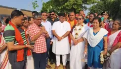 क्या केंद्रीय मंत्री सुकांत मजूमदार ने पीएम मोदी की मां के नाम पर पौधा लगाया?