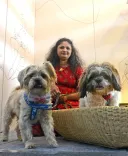 कुत्ते मालिक की पलक झपकते देख खुद भी झपकाते हैं आंखें — द रॉयल सोसाइटी में प्रकाशित नया अध्ययन