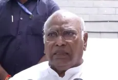 खड़गे का बड़ा आरोप: 'देश में अघोषित आपातकाल', सोमवार को CJI से मिलेगा कांग्रेस प्रतिनिधिमंडल