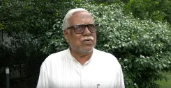 हन्नान मोल्लाह का ममता पर हमला: '1997 में कांग्रेस तोड़ी, अब उन्हीं के पैर पकड़ रही हैं'