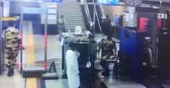 155g gold powder found on Malaysia-based man at Jama Masjid Metro