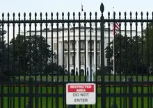 Man crashes car into White House security gate, taken into custody