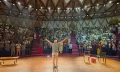 <b>अनुपम खेर</b> ने नाटक '<b>कुछ भी हो सकता है</b>' में दर्द को भुलाकर दी शानदार परफॉर्मेंस