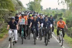Mandaviya leads Fit India SundaysOnCycle at Gujarat's Hanol