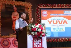 Mandaviya Meets Bhavnagar University Youth on Drug-Free India