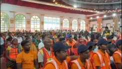 योगी आदित्यनाथ का वाराणसी में सफाई मित्रों को तोहफा, मानदेय ₹10,000 से बढ़ाकर ₹16,000 किया