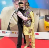 Did Maniesh Paul Thank Amitabh Bachchan for a Special Meeting?
