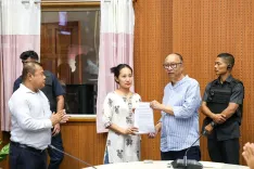 Manipur CM distributes appointment forms to 93 candidates under die-in-harness scheme