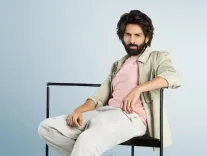 क्या कार्तिक आर्यन की फिल्में मनोरंजन के साथ सामाजिक संदेश भी देती हैं?